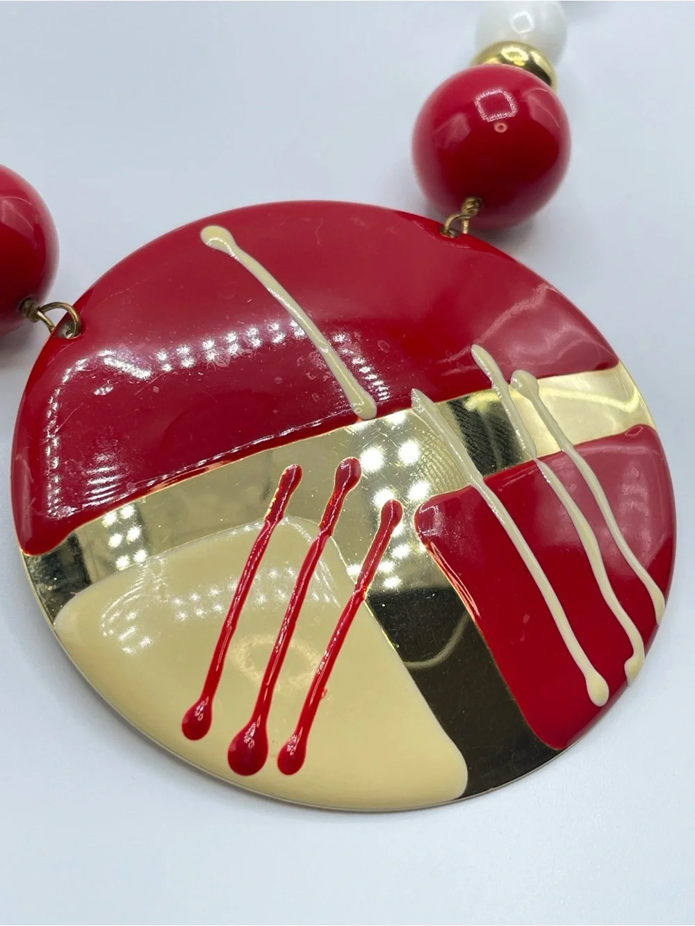 Red White Acrylic Beaded Statement Necklace Gold Tone Abstract Medallion